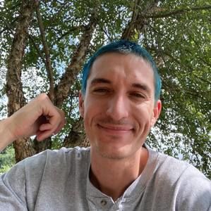 Meet your Posher, Max